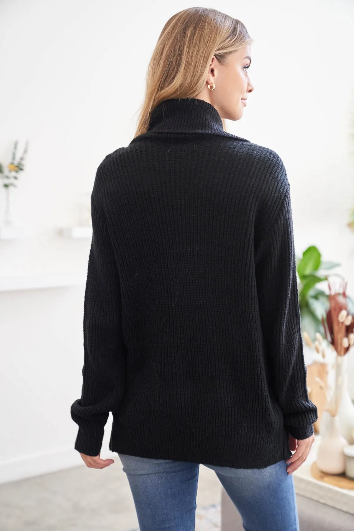 BLACK LONG RAGLAN CUFFED SLEEVE COWL NECK WITH DETAILED FRONT KNIT SWEATER