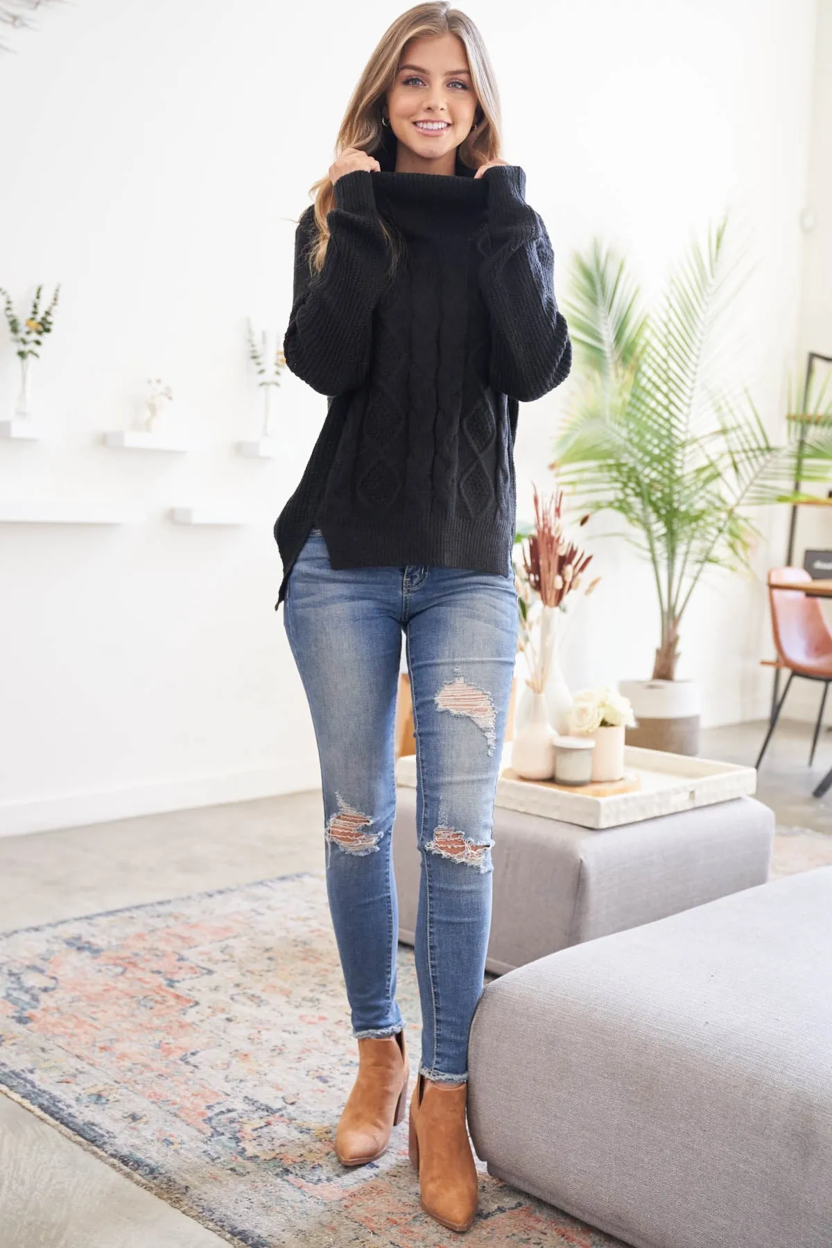 BLACK LONG RAGLAN CUFFED SLEEVE COWL NECK WITH DETAILED FRONT KNIT SWEATER
