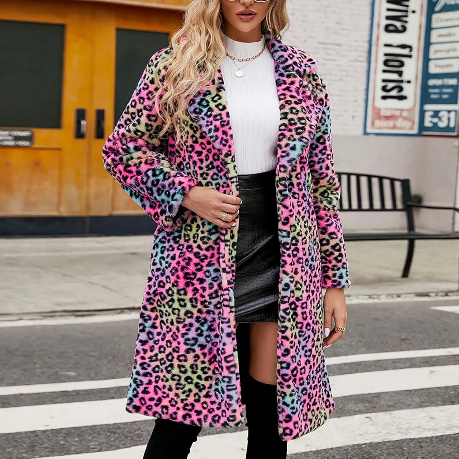 Lmdudan Womens 2024 Winter Faux Fur Coat Leopard Print Fleece Long Jacket Retro Lapel Warm Overcoat Plus Size Trench Coats
