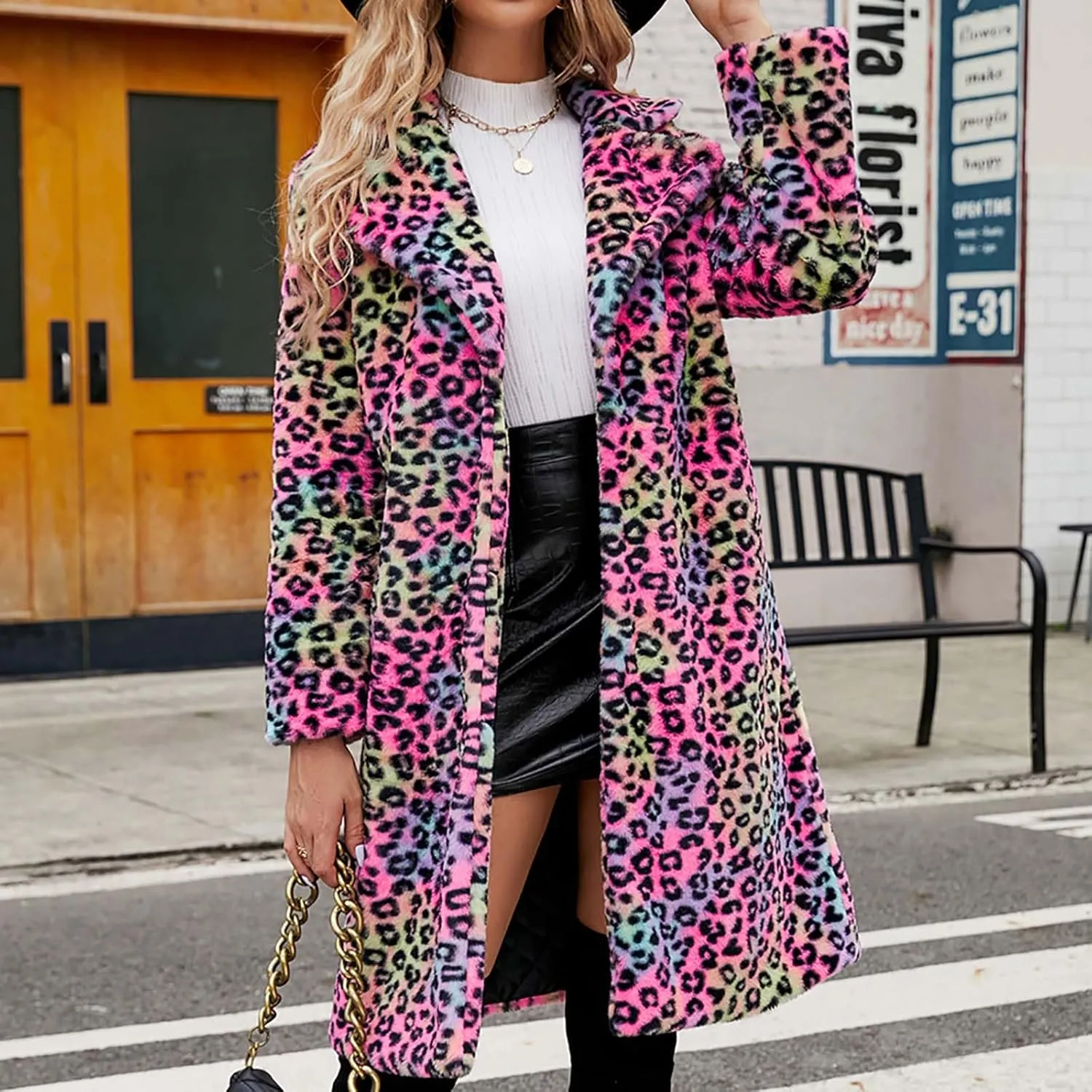 Lmdudan Womens 2024 Winter Faux Fur Coat Leopard Print Fleece Long Jacket Retro Lapel Warm Overcoat Plus Size Trench Coats