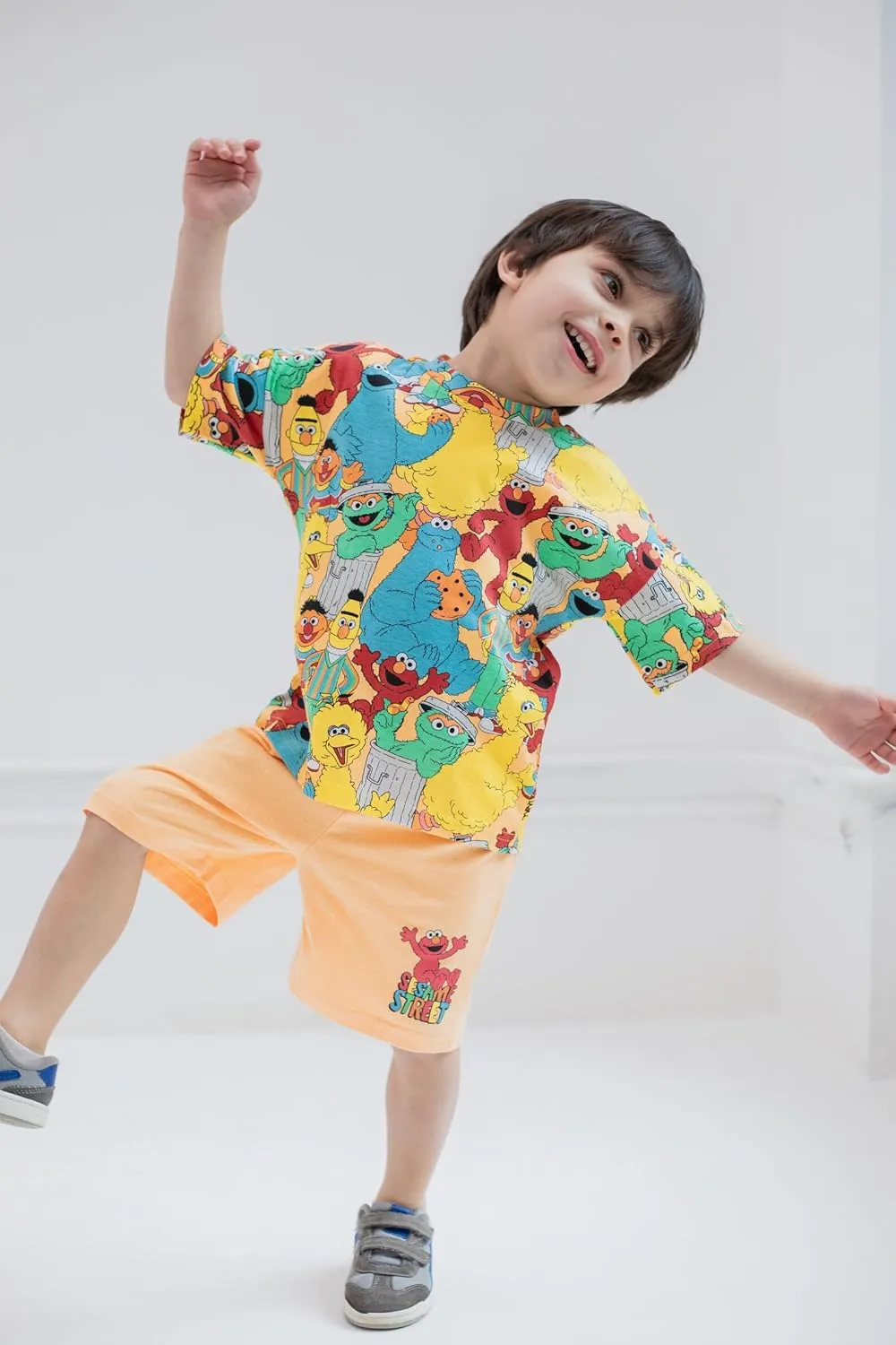 Sesame Street T-Shirt and Shorts Outfit Set Infant to Little Kid Sizes (12 Months - 7-8)