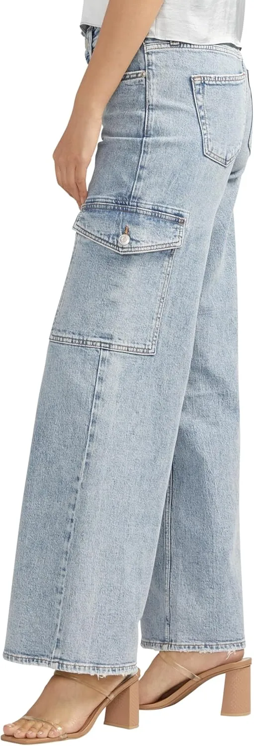 Silver Jeans Co. Women's Suki Mid Rise Curvy Fit Flare Leg Jeans