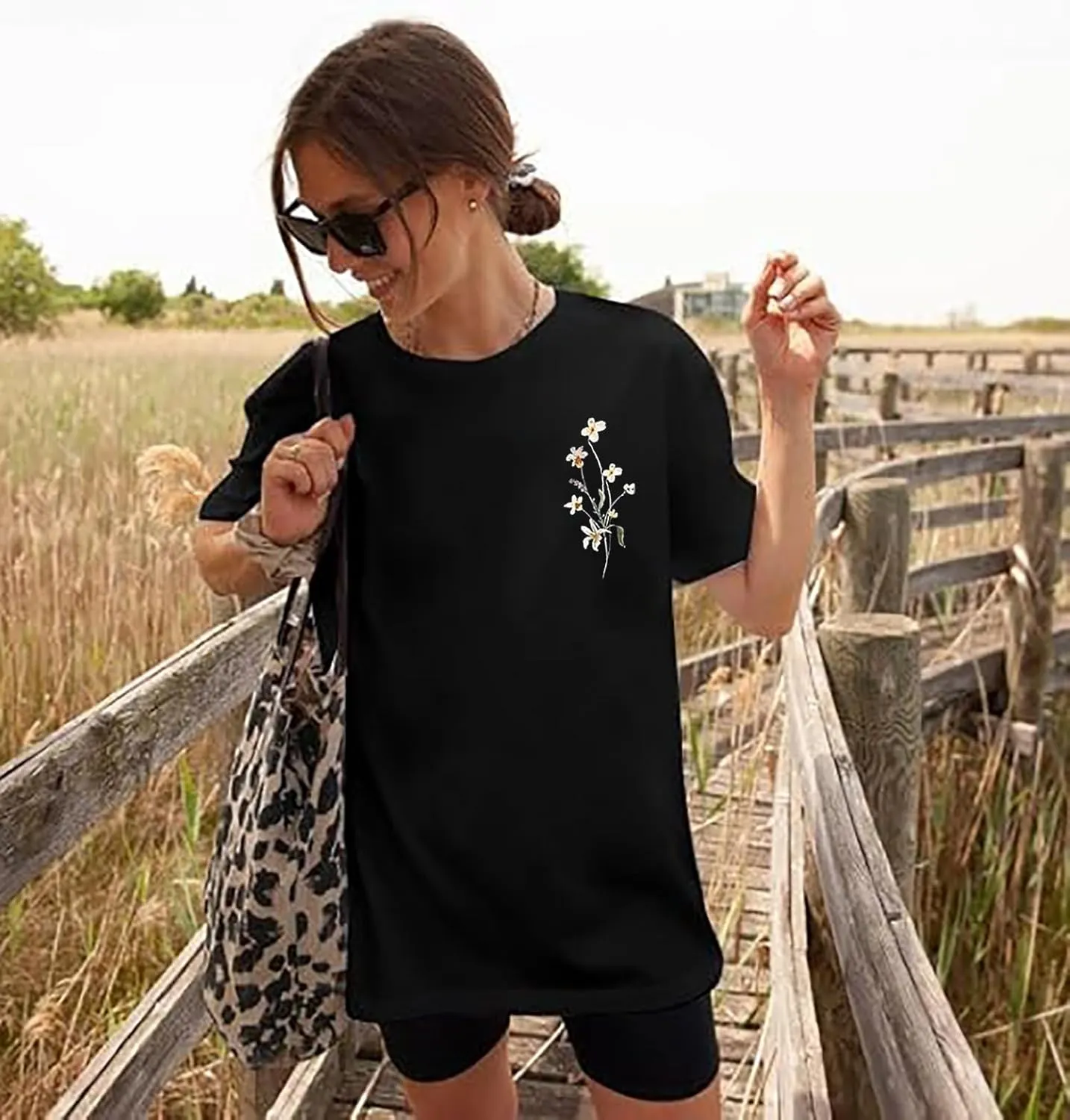 Vintage Flowers Tshirt Women Boho Distressed Wildflowers Graphic Tee Casual Short Sleeve Nature Shirts Tops