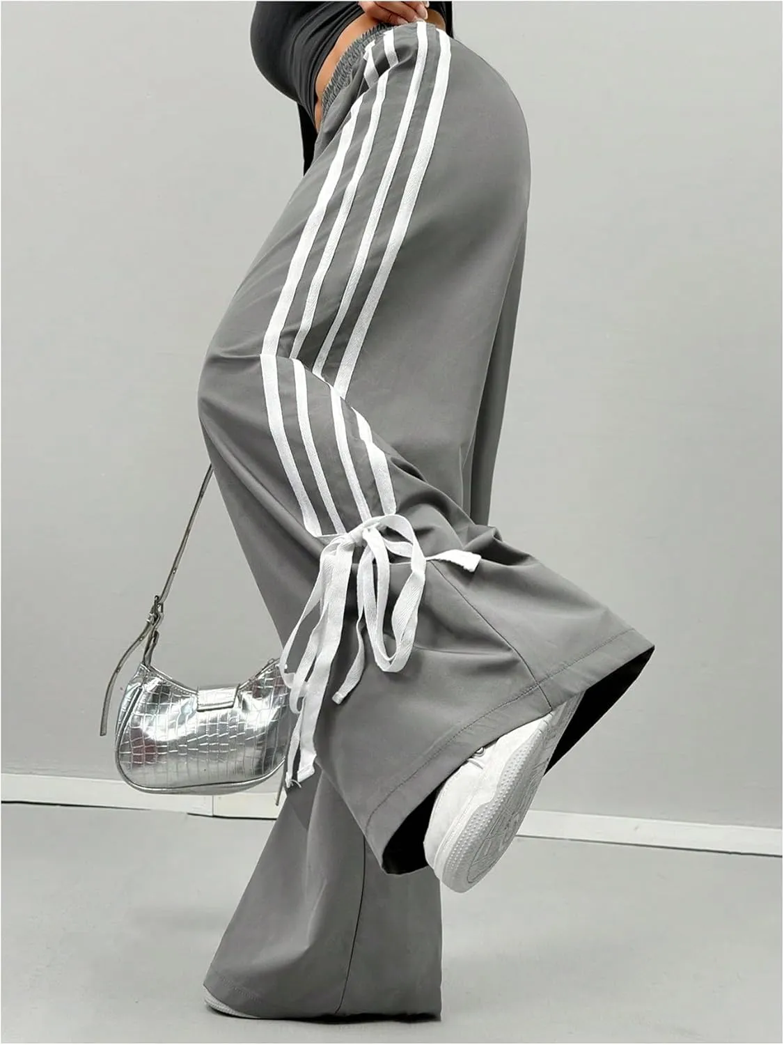 Women's Y2K Baggy Bow Wide Leg Pants Striped Track Elastic Waist Long Sweatpants Parachute Pants